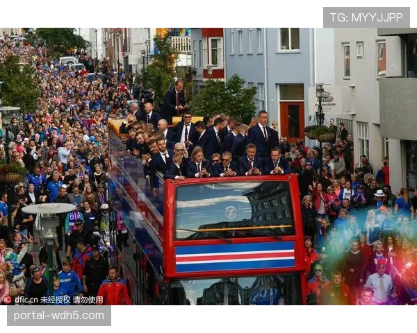 雷克雅未克万人空巷，挪威球迷街头狂欢盼28年首晋级